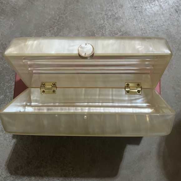NWB Cult Gaia Enid Acrylic Clutch - Picture 4 of 6